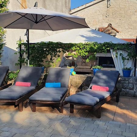 Villa Kazun With Private Pool And Two Gardens Marčana Kültér fotó