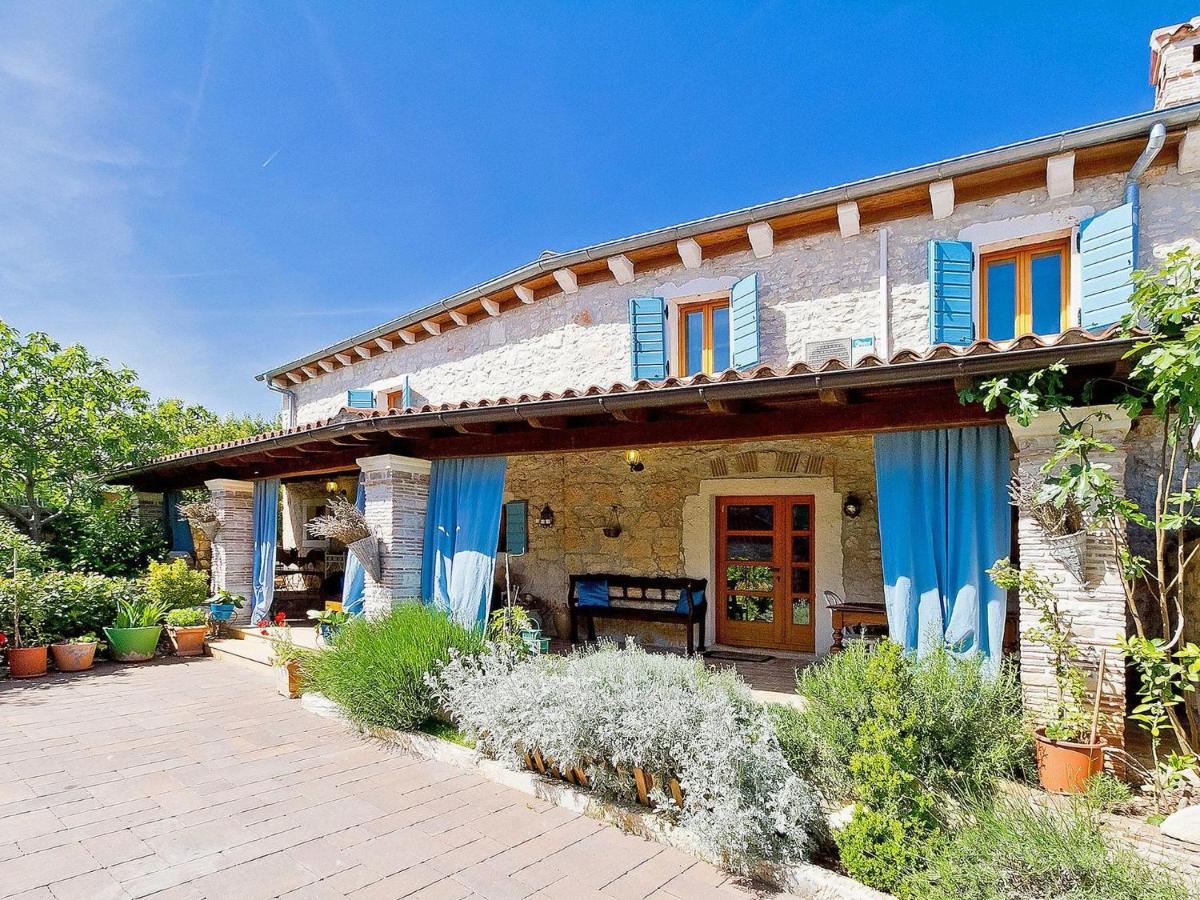 Villa Kazun With Private Pool And Two Gardens Marčana Kültér fotó